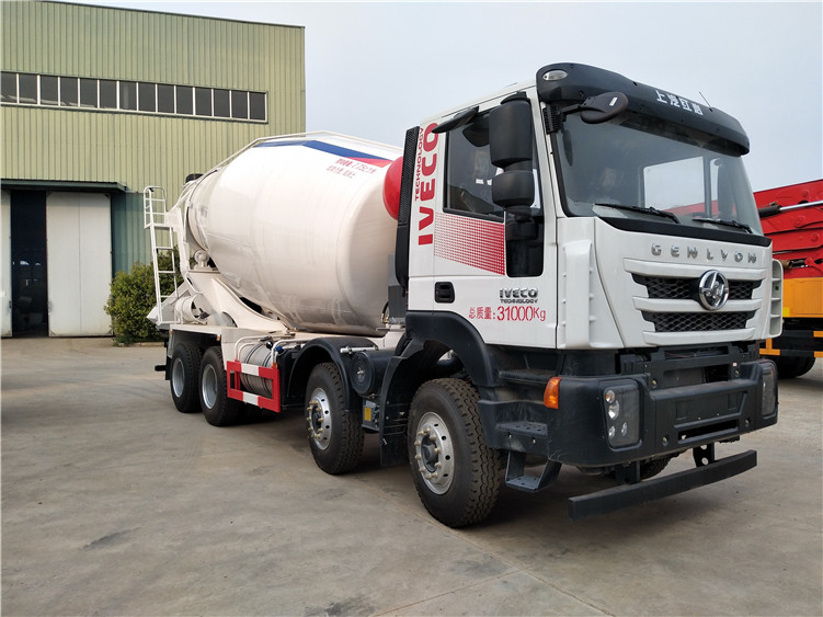 紅巖10-14方輕量化攪拌車(chē)